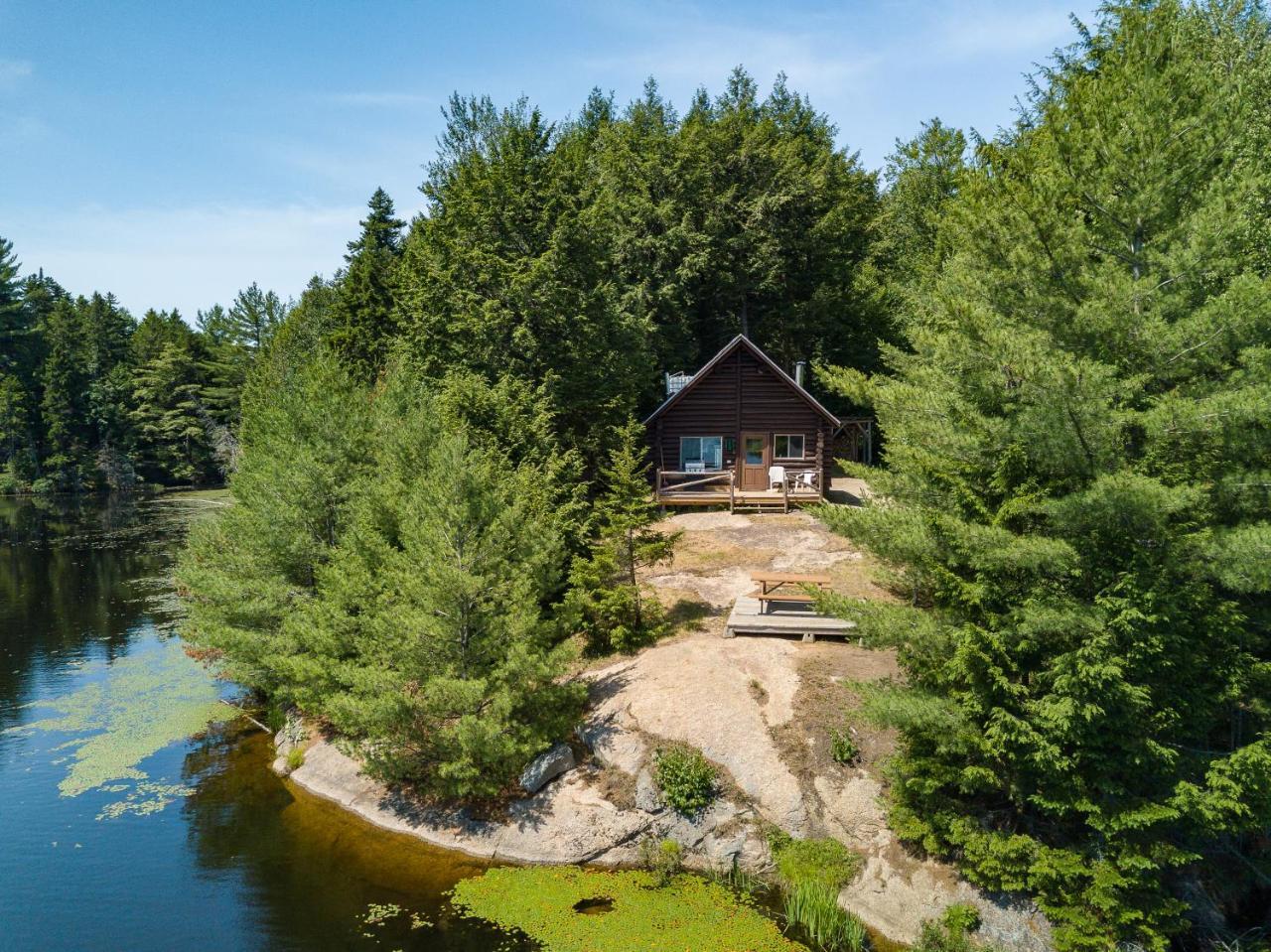 Pourvoirie Du Lac Blanc Saint-Alexis-des-Monts Eksteriør billede