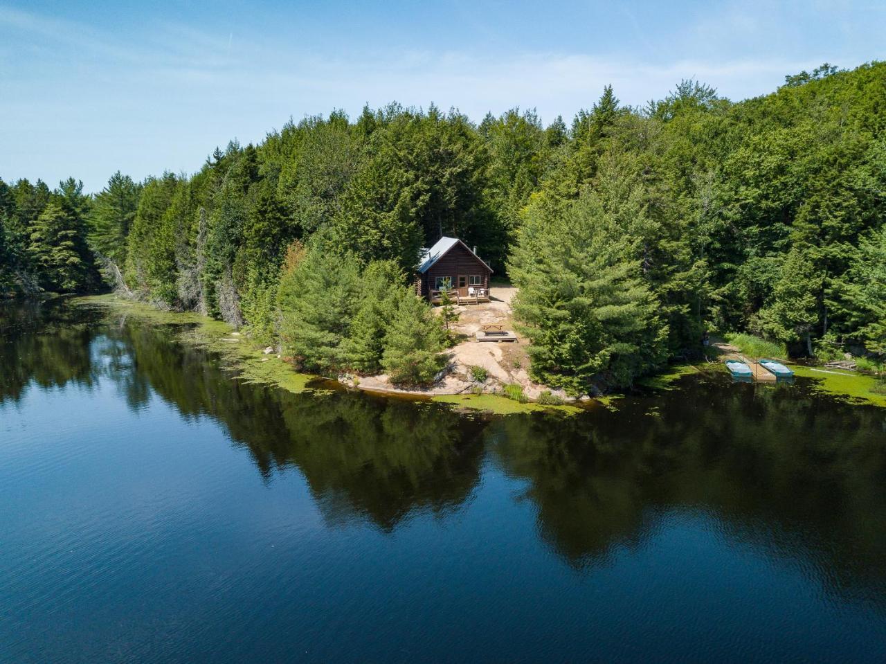 Pourvoirie Du Lac Blanc Saint-Alexis-des-Monts Eksteriør billede